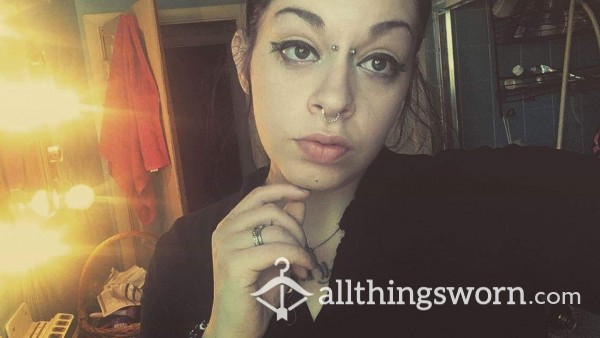 AllThingsWorn profile picture for @Lunar