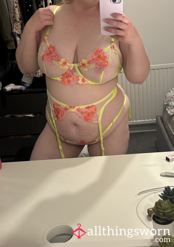 LusciousLaLaxo