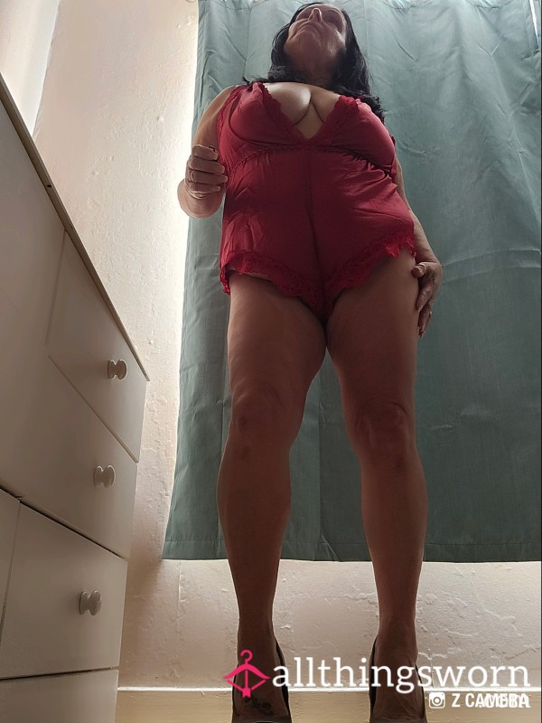 MATUREGODDESSNESSA