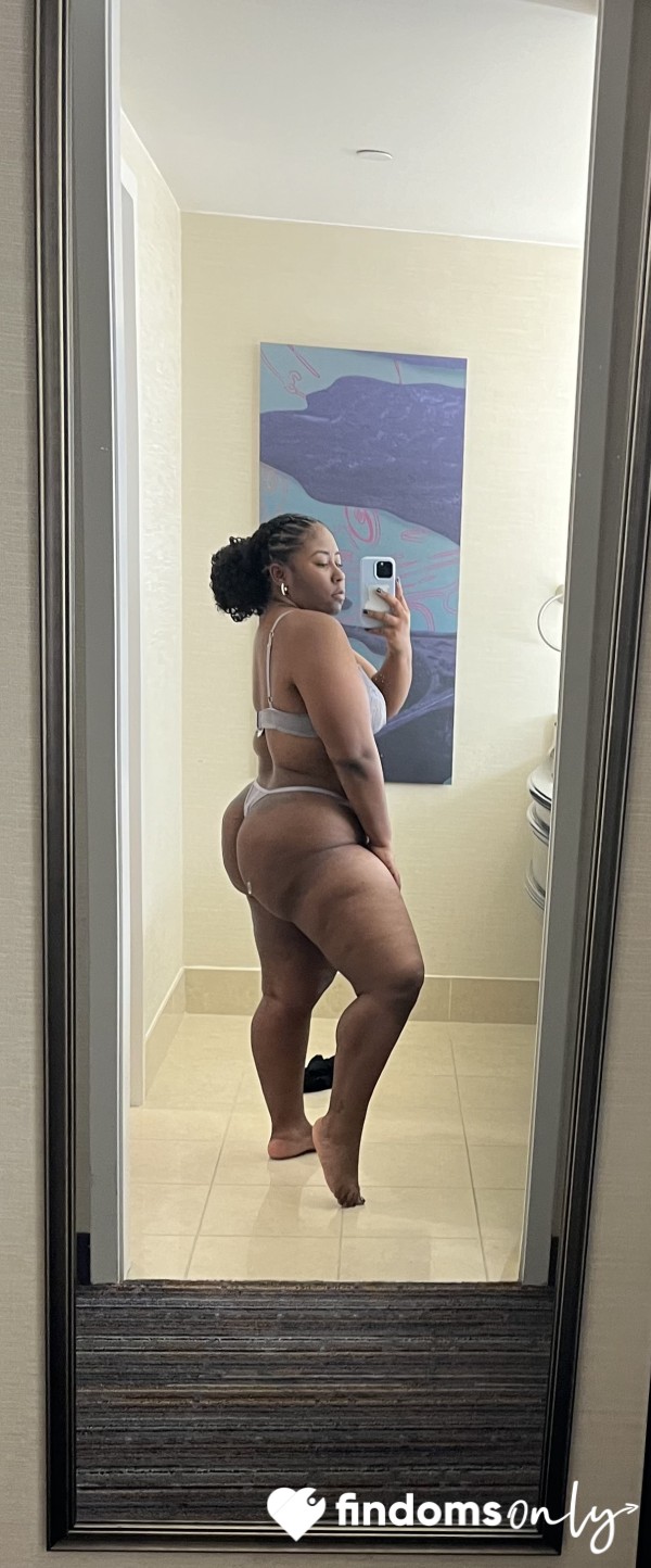 MayaG01