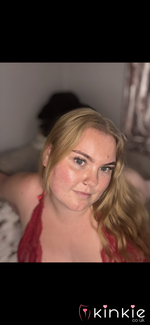 MissCurvyAngel