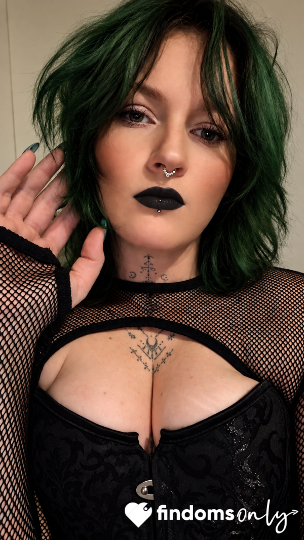 MistressLunalisse