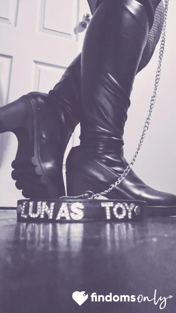 MistressLunalisse