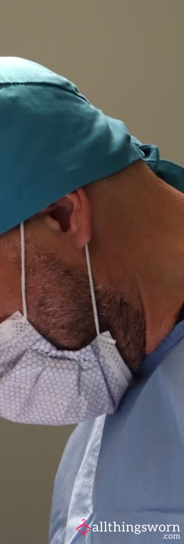 PlasticSurgeon
