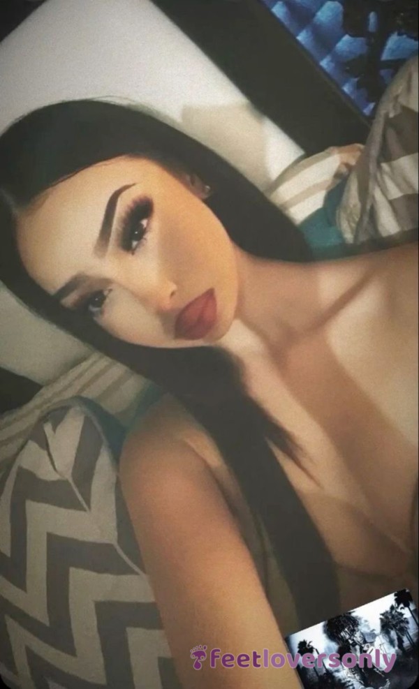 Prettyfeetlysia