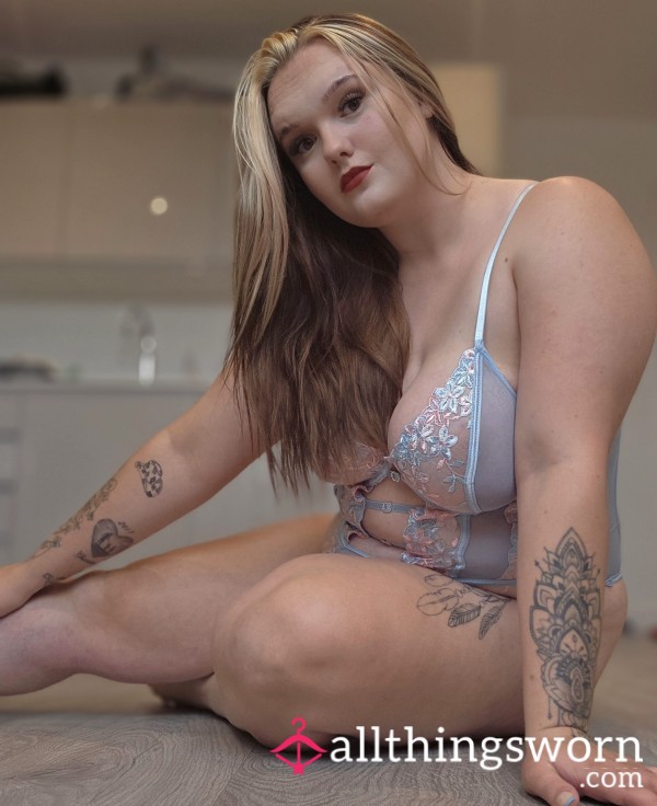 Realcurvybrunette