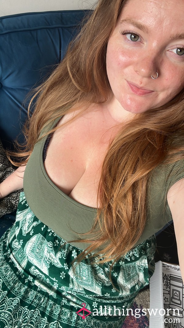 Redhead_Roxxy