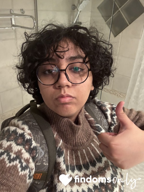 AllThingsWorn profile picture for @Rei