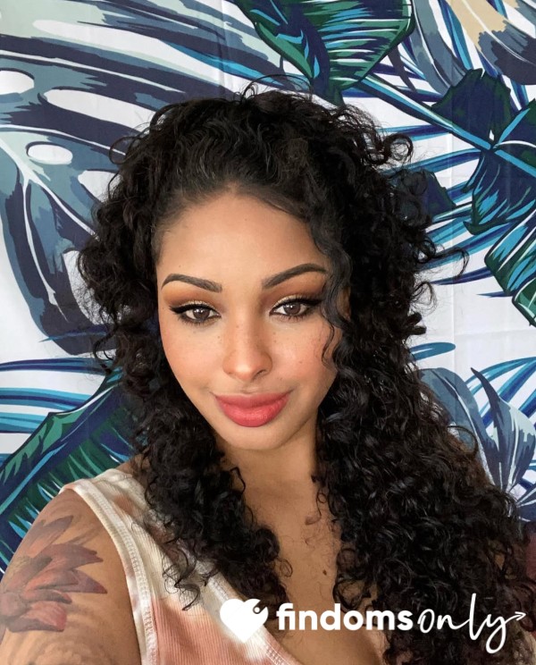 TheGoddessRiah