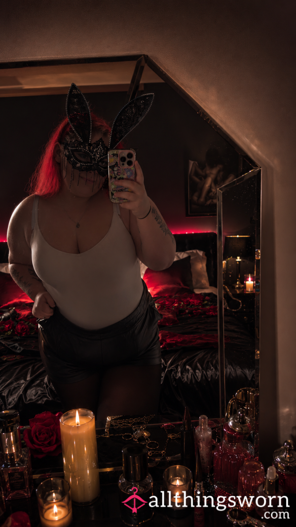 ScarlettsWornTreasury