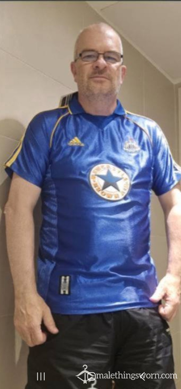 Blue_shirt_fantasy