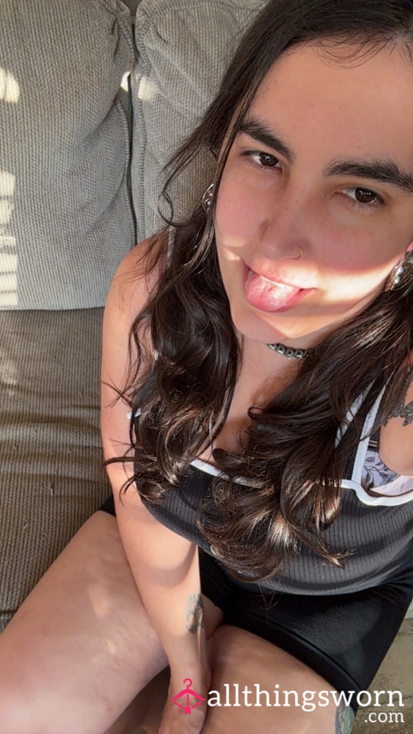 Sk*tinggothicgirl