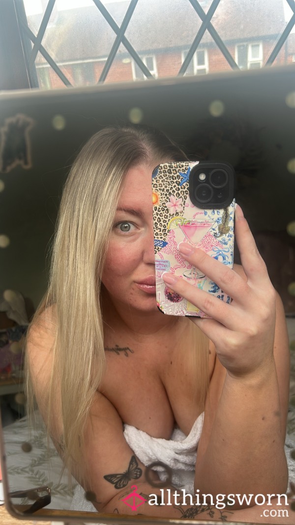 _0bey_The_Blondie__