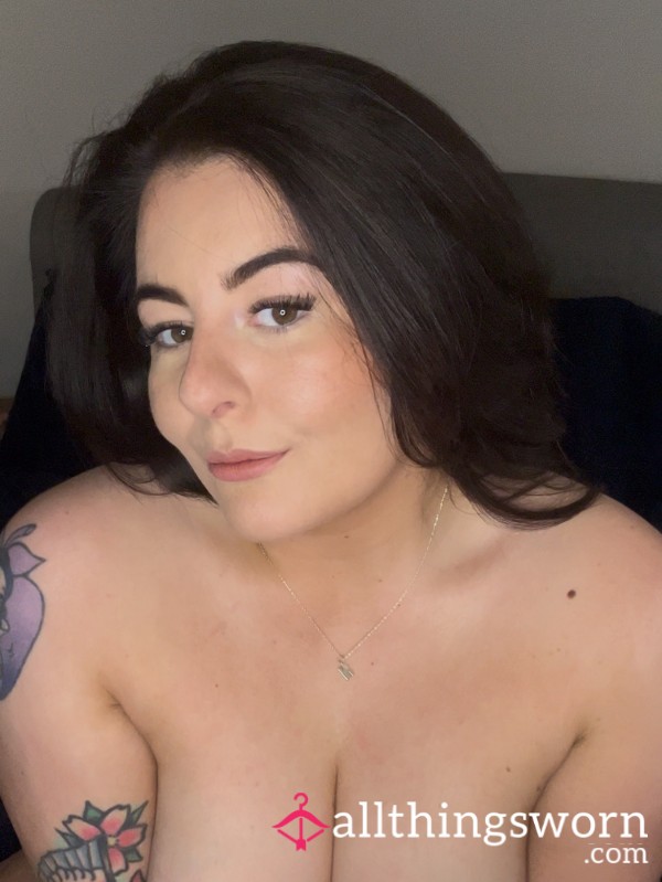 SpicyBrunette