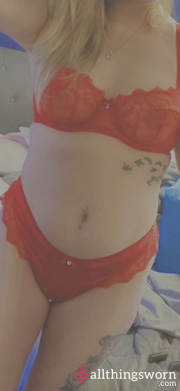 Strawberryblondey