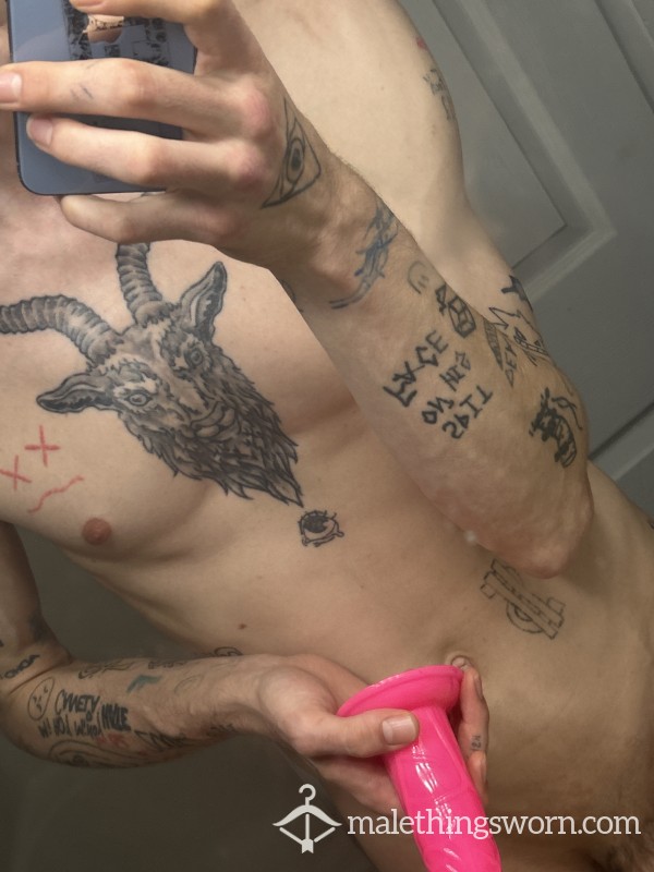 TatsNToys