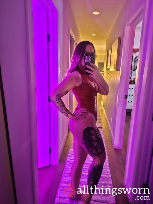 Thelatexbrat