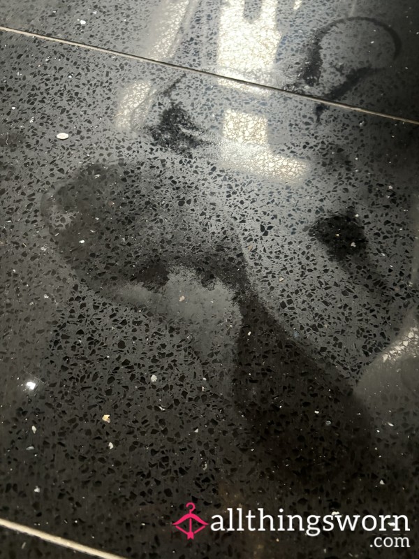 UnderIvysFeet
