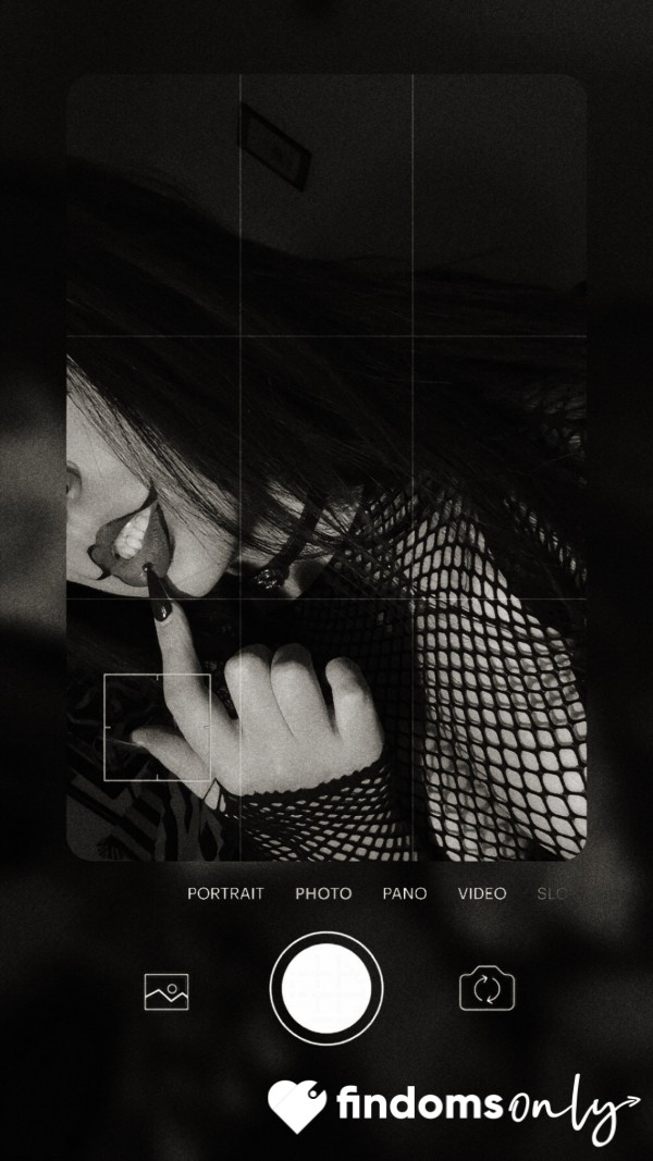Yourgothicgoddess13