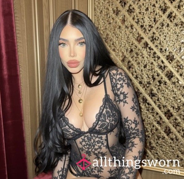 Yungwednesdayaddams_