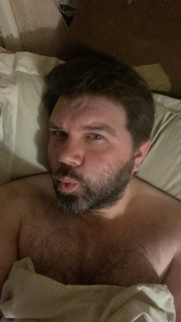 Bare_it_all_man