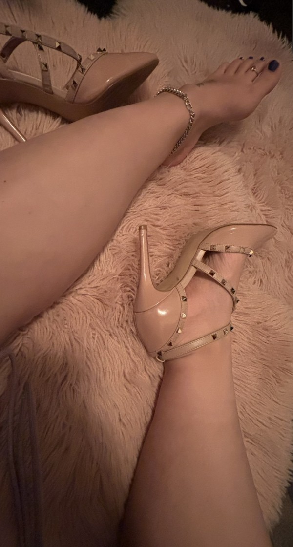 Highheels_and_prettyfeet